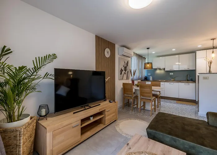 Olive Shade - Apartment Near The Beach